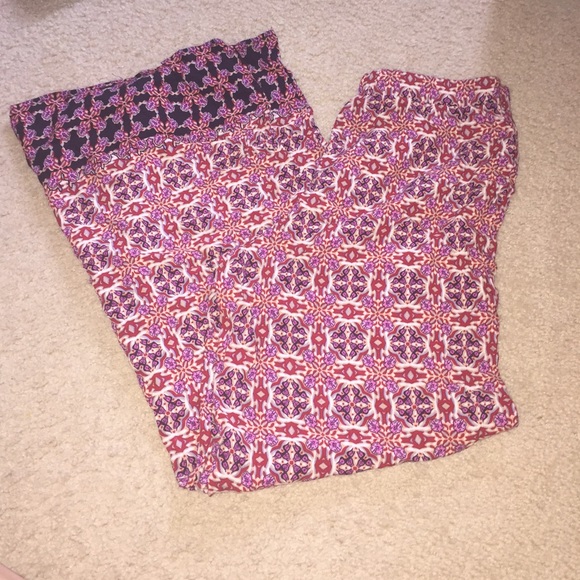 Forever 21 flowy patterned pants