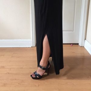 Sold ⭐️Black slit maxi skirt