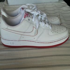 Nike White with Red Trim Air Force One's Sz 4 1/2