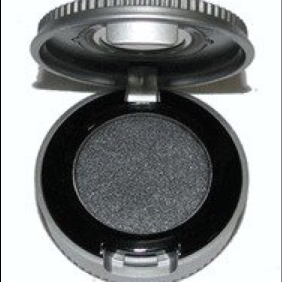 Urban Decay Eyeshadow in Gunmetal