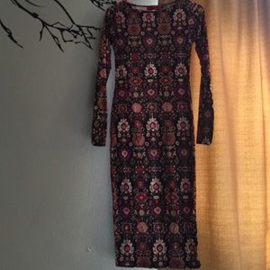 Midi long sleeve dress.