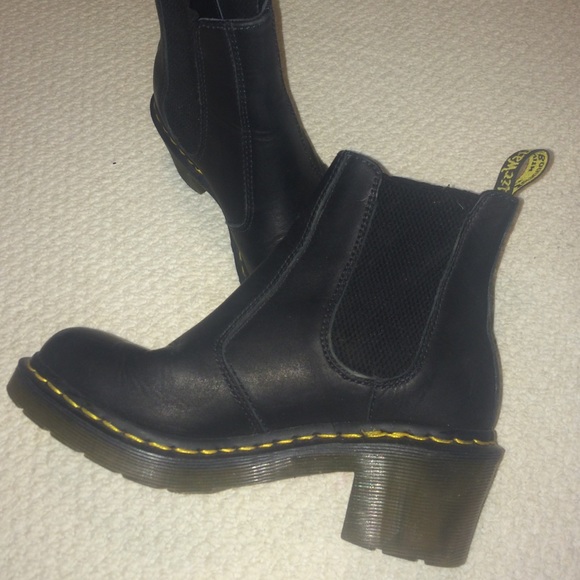 HOLD @funwithjordan 7/3 | Dr Martens Cadence Boots