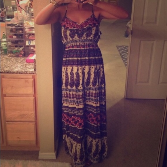 🚫SOLD🚫 Printed Maxi Dress - Picture 3 of 3