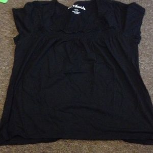 Black short sleeve shirt