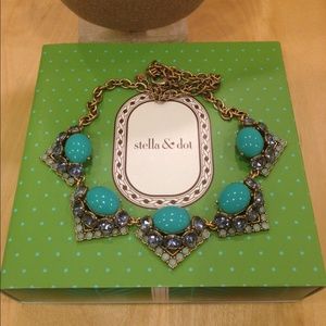 ⭐️Stella&Dot Rory Necklace⭐️