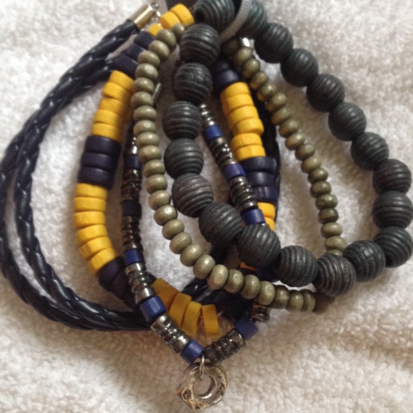 Bracelets - Picture 2 of 3