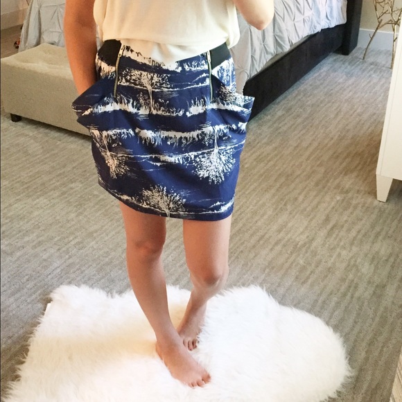 Forever 21 skirt. New without tags.