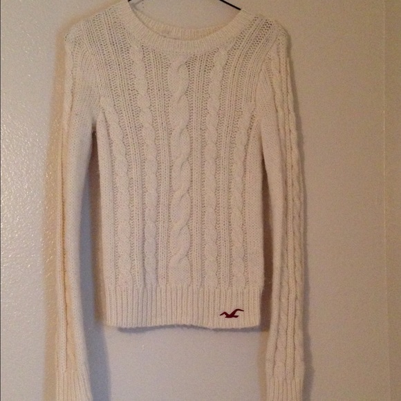 Hollister sweater