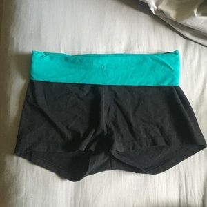 NEW Turquoise yoga gym shorts