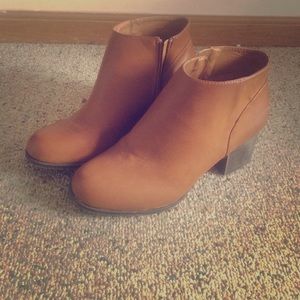 Ankle boots