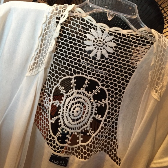 Rue 21 Flower- Design Cardigan - Picture 2 of 4