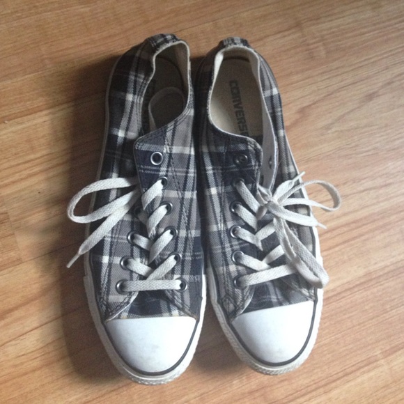 Plaid converse
