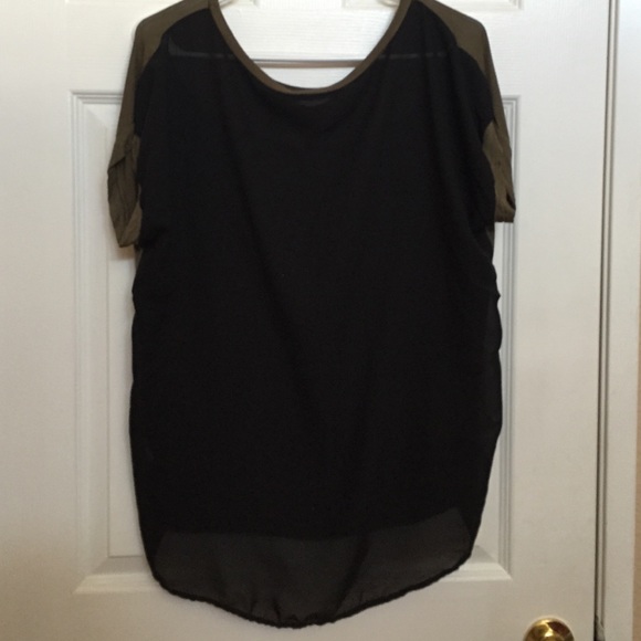 Top - Picture 2 of 2