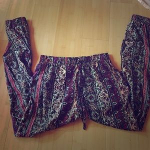 Pac Sun boho pants HOLDING✖️