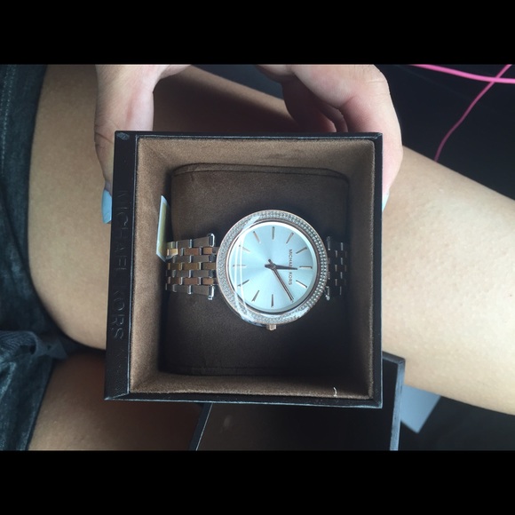 Michael kors watch - Picture 2 of 3