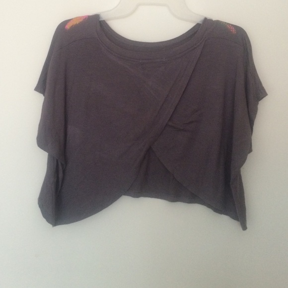 Cropped top - Picture 2 of 3