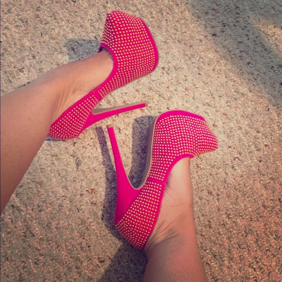 Gorgeous high studded stiletto