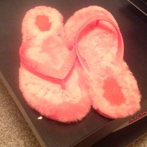 UGG flip flops