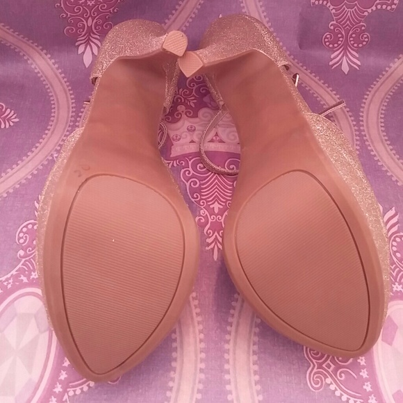 Gold glitter peeptoe t-strap platforms - Picture 4 of 4