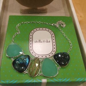 ⭐️⭐️Stella&Dot Sanibel Necklace⭐️⭐️