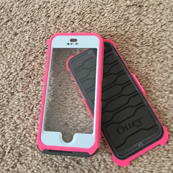 OtterBox Accessories - iPhone 5/5s Pink Otter Box case