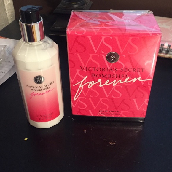 Victoria secret Bombshell perfume and lotion