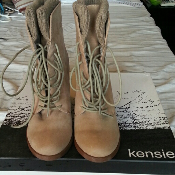 Brand New Kensie Dharma Boot Taupe Sz 6