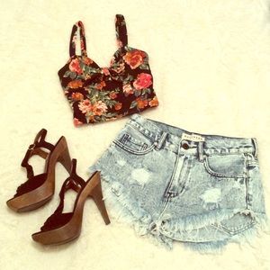 Forever 21 floral crop top