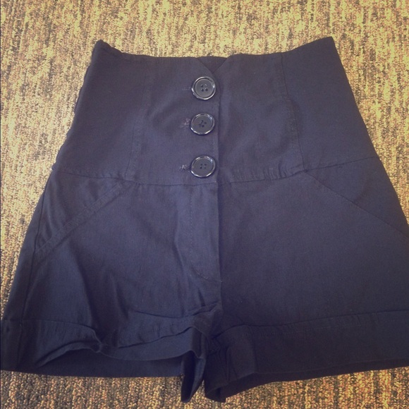 Go jane highwaisted shorts