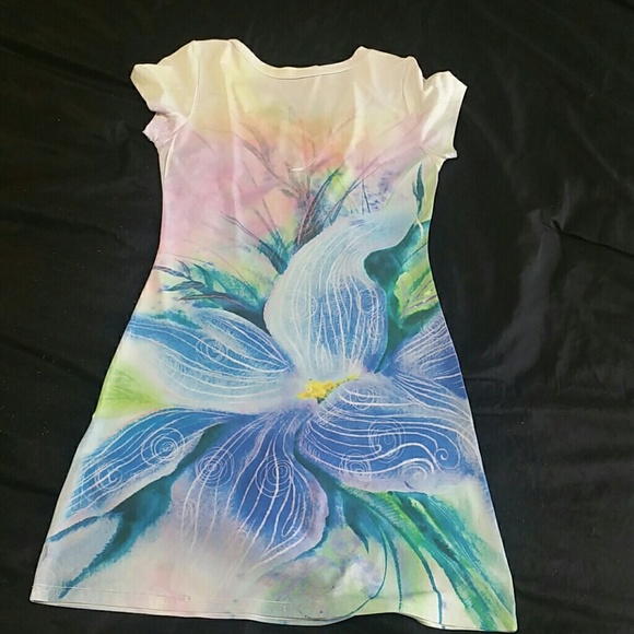 Dress - Picture 2 of 3