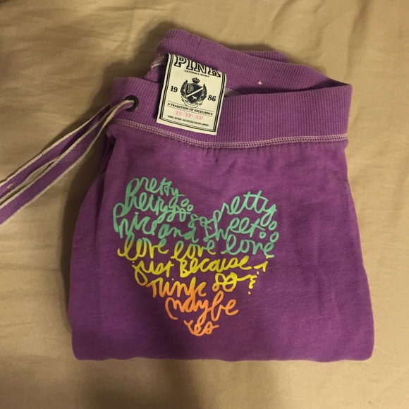 Victoria Secret Capri sweats - Picture 1 of 3