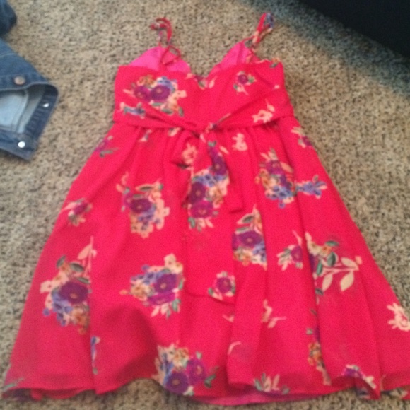 Floral dress - Picture 2 of 3