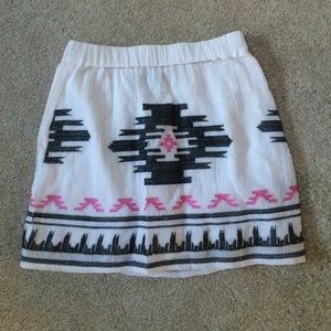 Black and pink embroidered Aztec print skirt !