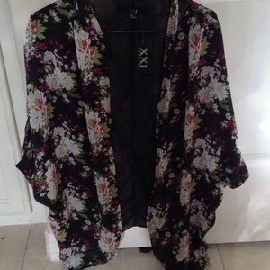 NWT floral kimono