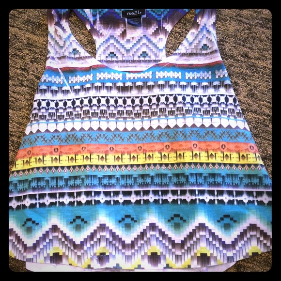 Rue 21 crop top