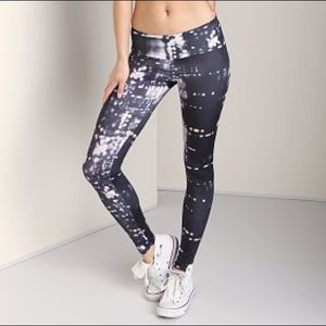 Onzie city lights leggings