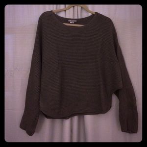 Vince Raglan-Style Sweater-Medium