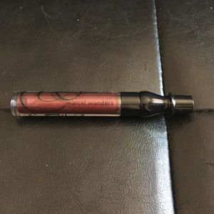 Mac lip gloss