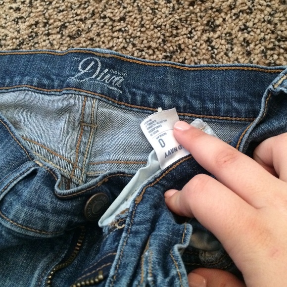 Old navy diva jeans - Picture 2 of 3