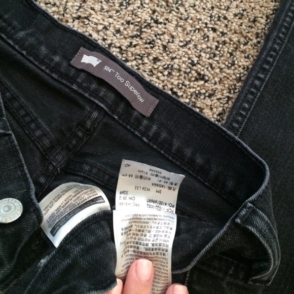 Black denim Levi jeans - Picture 2 of 3
