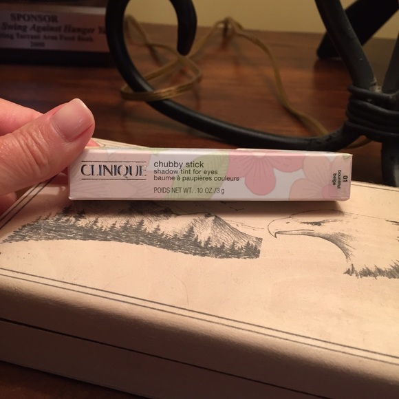 🌺SOLD🌺. Clinique Chubby Stick Bountiful Beige - Picture 2 of 2