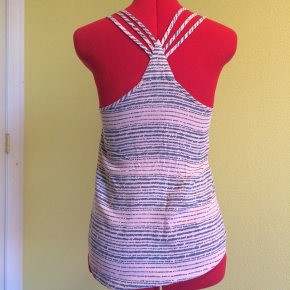 🎁 SOLD IN BUNDLE Stripey grey/ peach tank - Picture 3 of 4