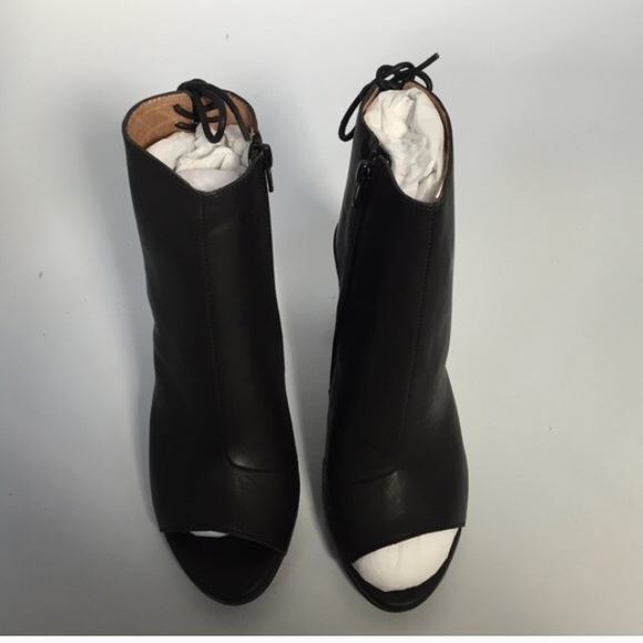 S E A R C H I N G - Picture 3 of 3