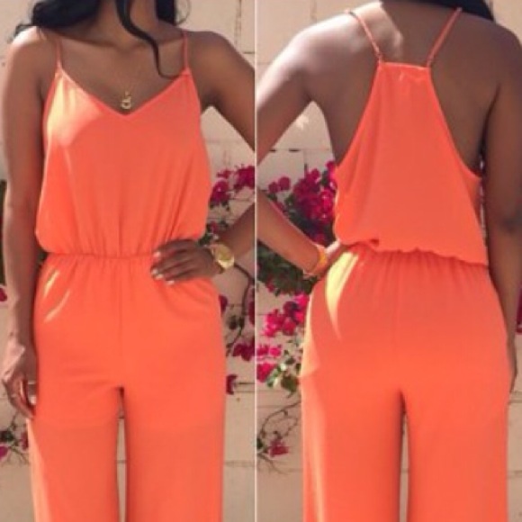 Orange suit! Beautiful summer outfit!!!