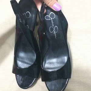 Jessica Simpson Black Pumps!