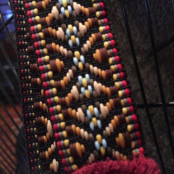 Rue 21 Lace Crop-Top ( Maroon) - Picture 4 of 4