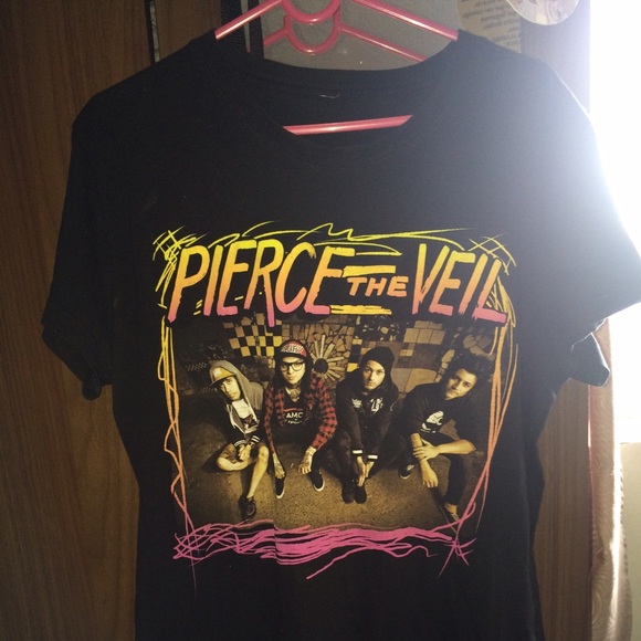 Pierce the veil shirt - Picture 1 of 2
