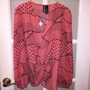 Bisou Bisou peach & navy polka dot top Sz M