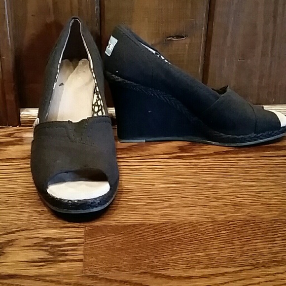 Black toms wedges