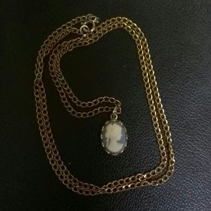 Vintage Avon Blue Lady Signed Cameo Necklace